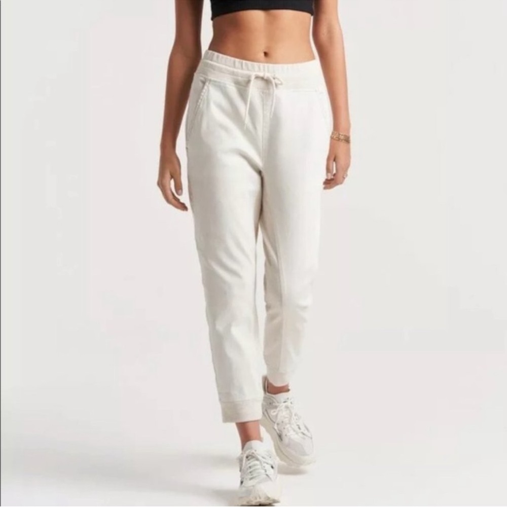 VARLEY• Cream Jogger Pants